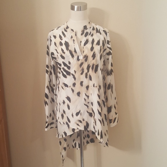 SOLD!!!  CHICO'S Hi-Lo Animal Print Tunic Shirt - Picture 1 of 5